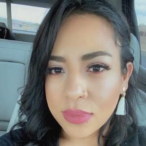 Meet your Posher, Nora